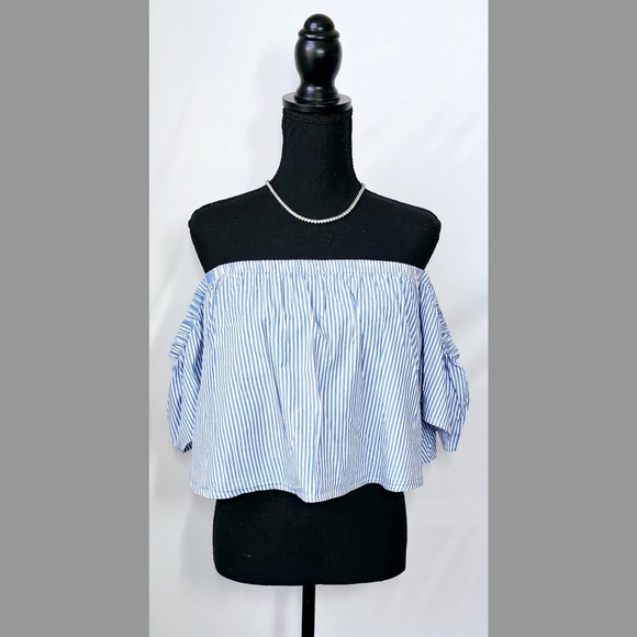 Tops - S Blue White Striped Crop Top